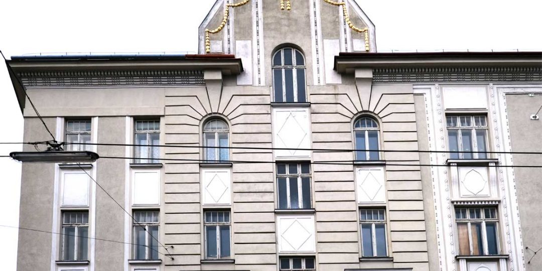 Neuvergoldung Hausfassade Wattgasse 20 in Wien
